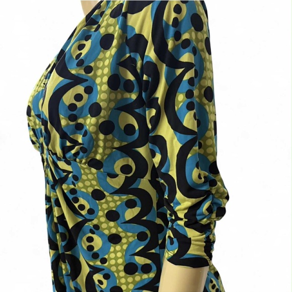 Bisou Bisou Blue and Green Abstract Top only top - Picture 6 of 15